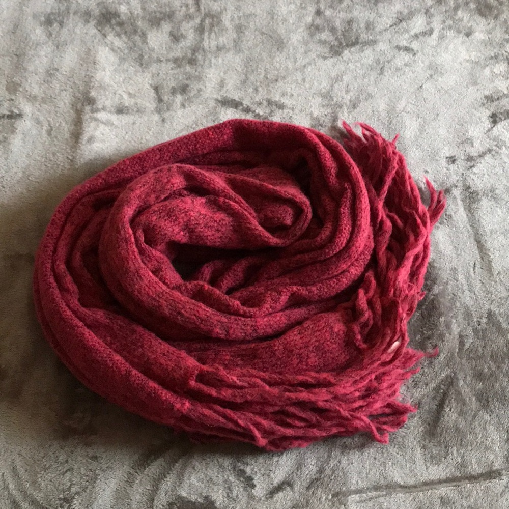 H&M Divided Oversized Stretchy Scarf